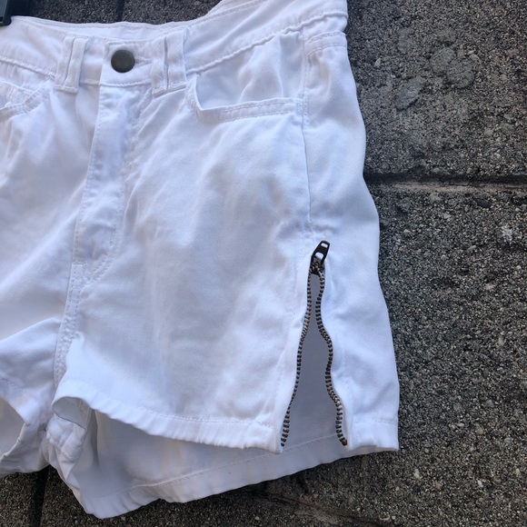 American Apparel High Waisted White Shorts SZ 24 - Picture 3 of 8